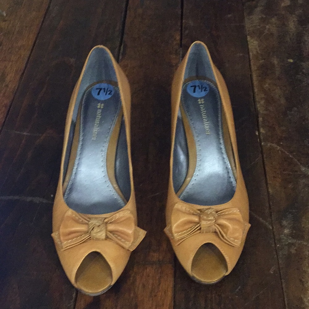 Naturalizer Ultra Peep Toe Sandal Leather 7.5 Boho